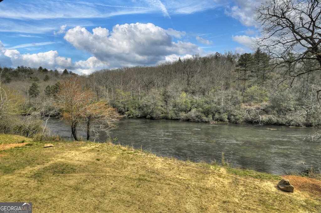 494 Riverbend Manor