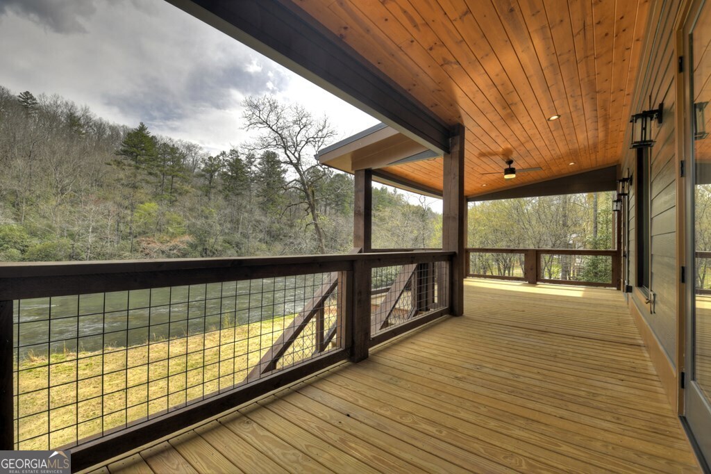 494 Riverbend Manor