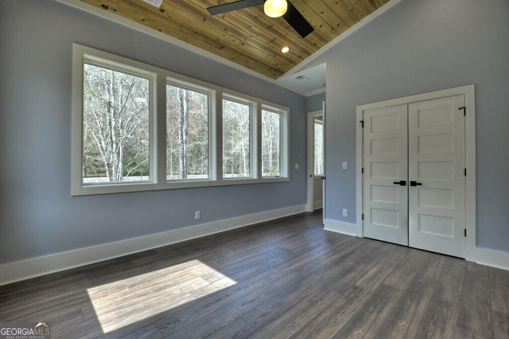 494 Riverbend Manor