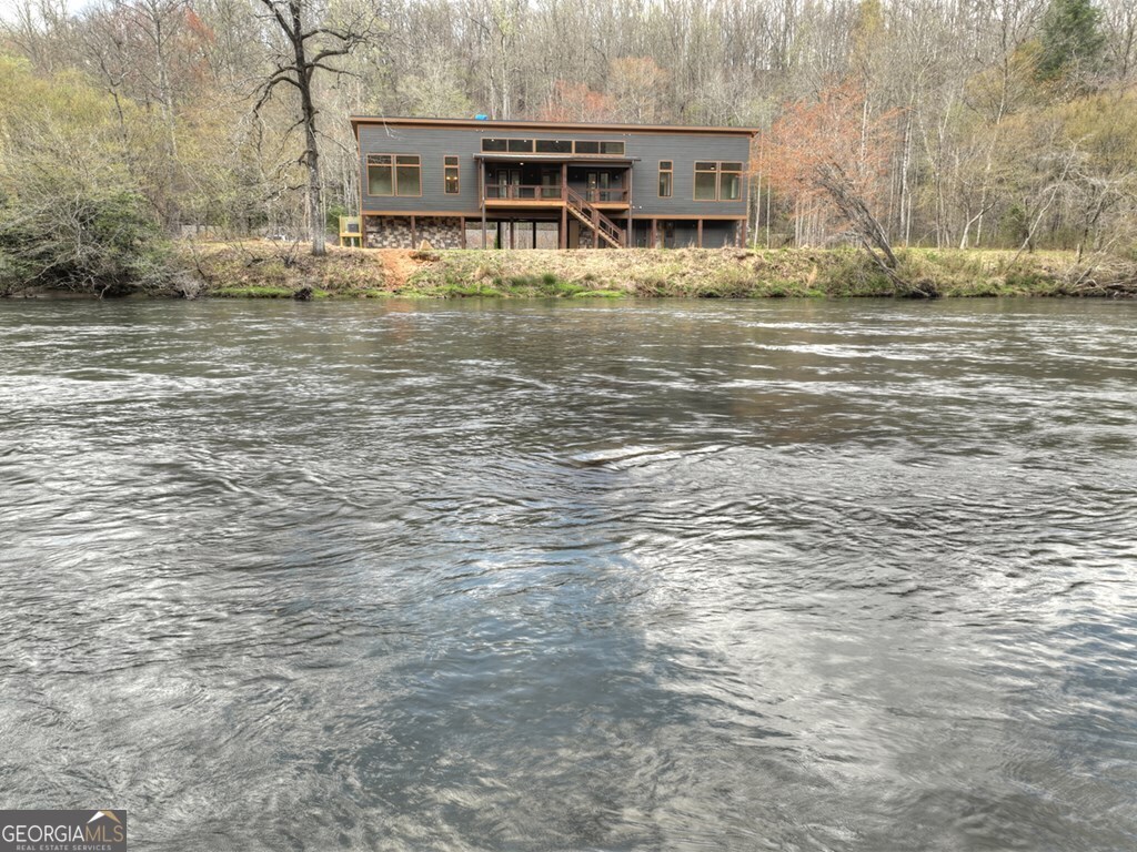 494 Riverbend Manor