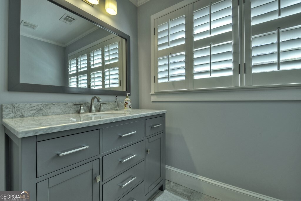 448 Riverbend Manor