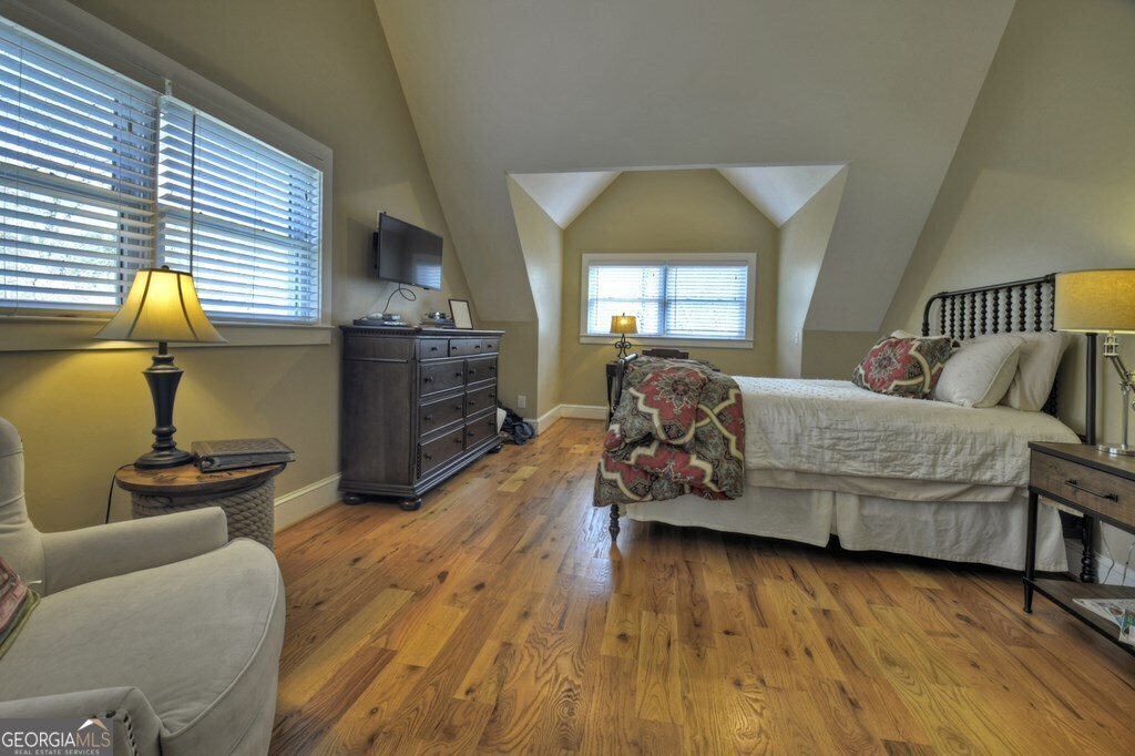 448 Riverbend Manor