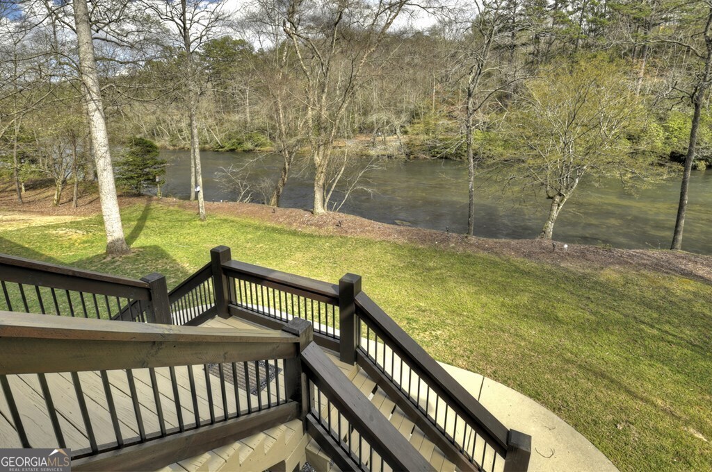 448 Riverbend Manor