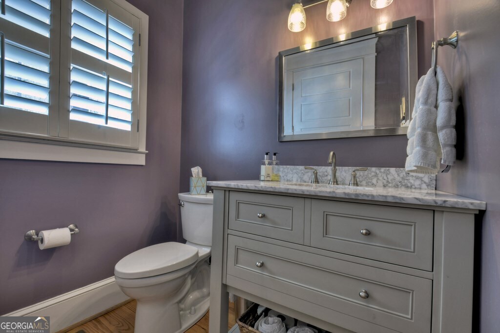 448 Riverbend Manor