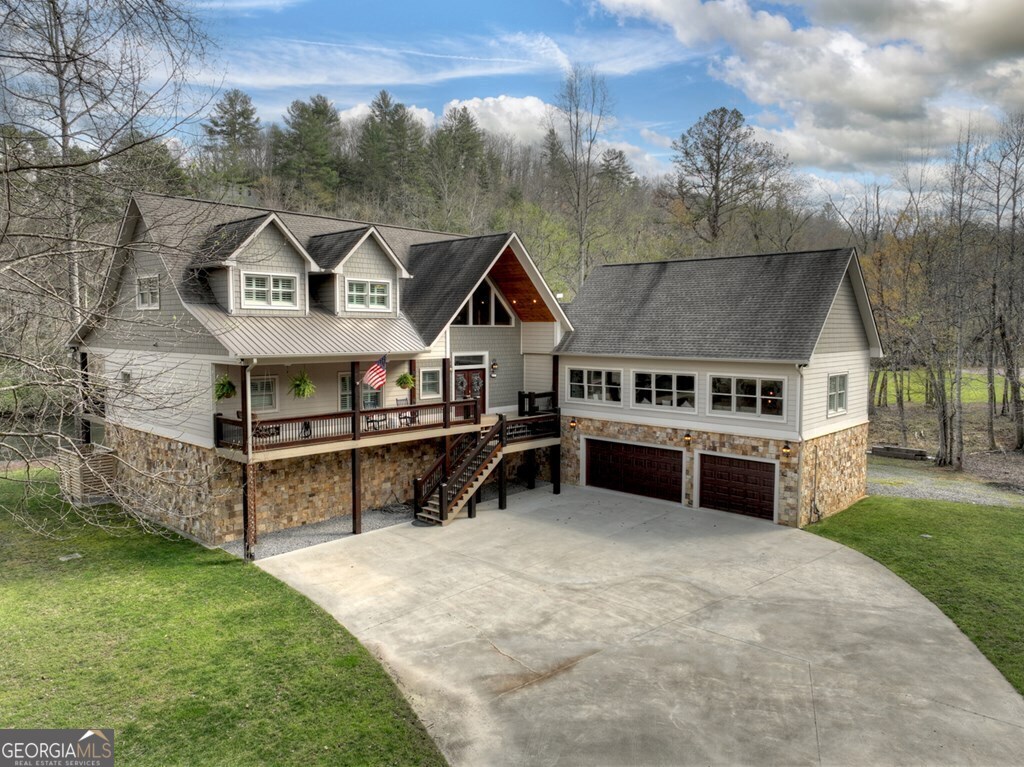 448 Riverbend Manor