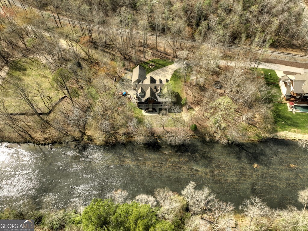 448 Riverbend Manor