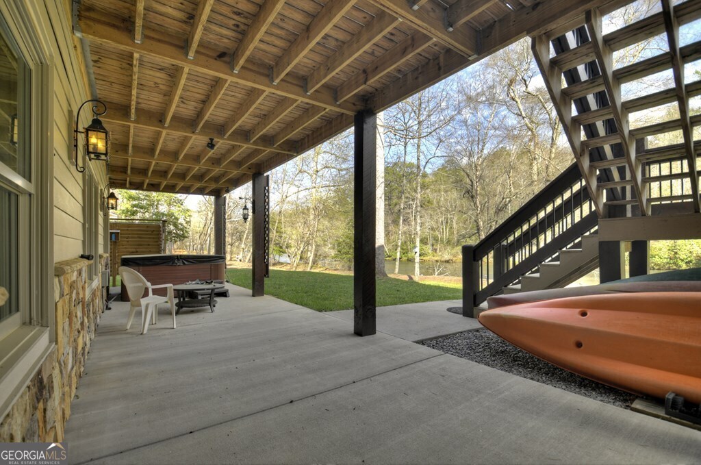 448 Riverbend Manor