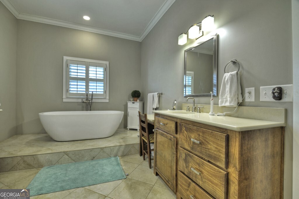 448 Riverbend Manor
