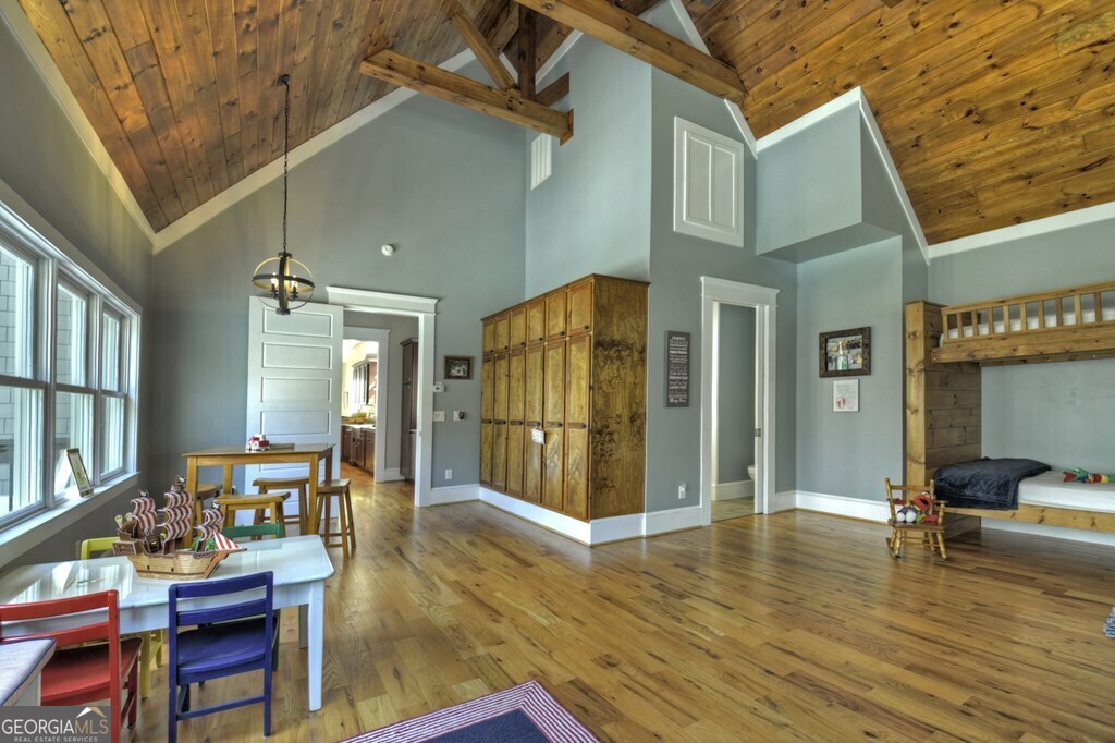 448 Riverbend Manor