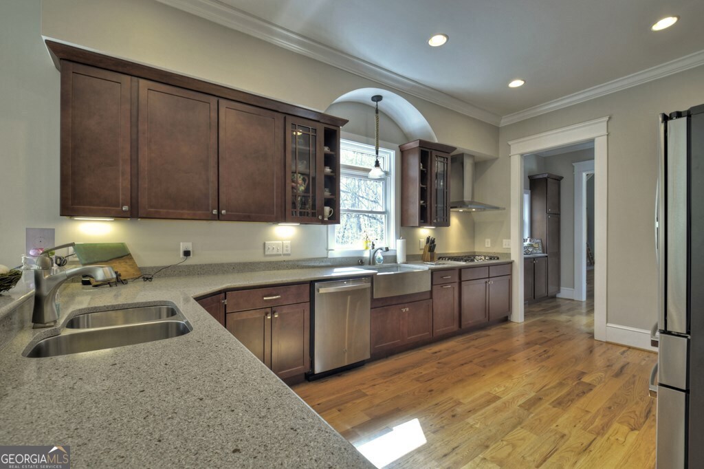 448 Riverbend Manor