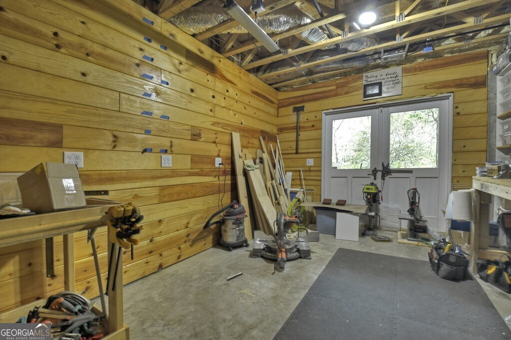 448 Riverbend Manor