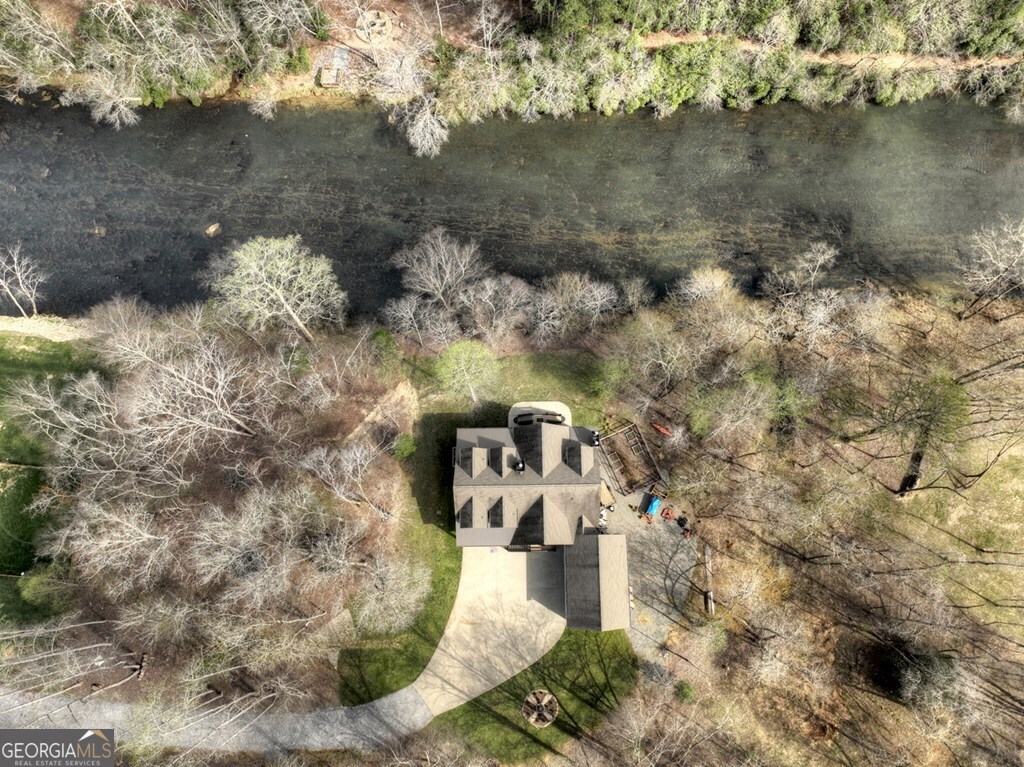448 Riverbend Manor