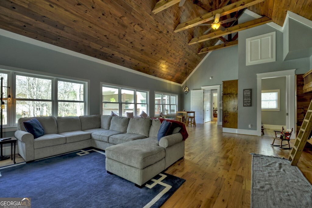 448 Riverbend Manor