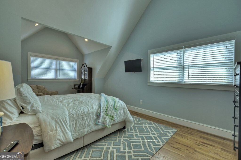 448 Riverbend Manor