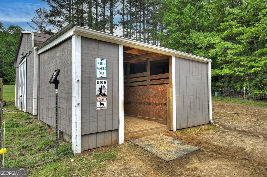 1956 Devils Den Road