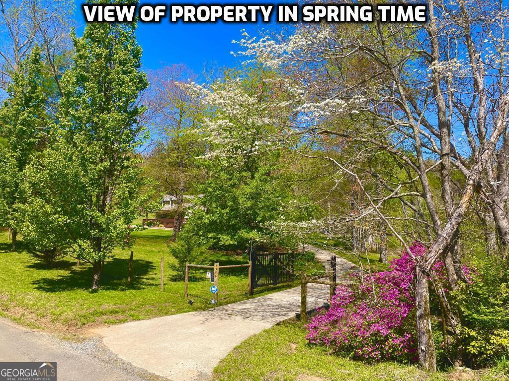 1956 Devils Den Road