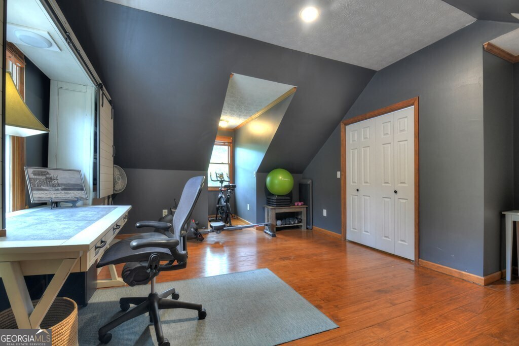 1956 Devils Den Road