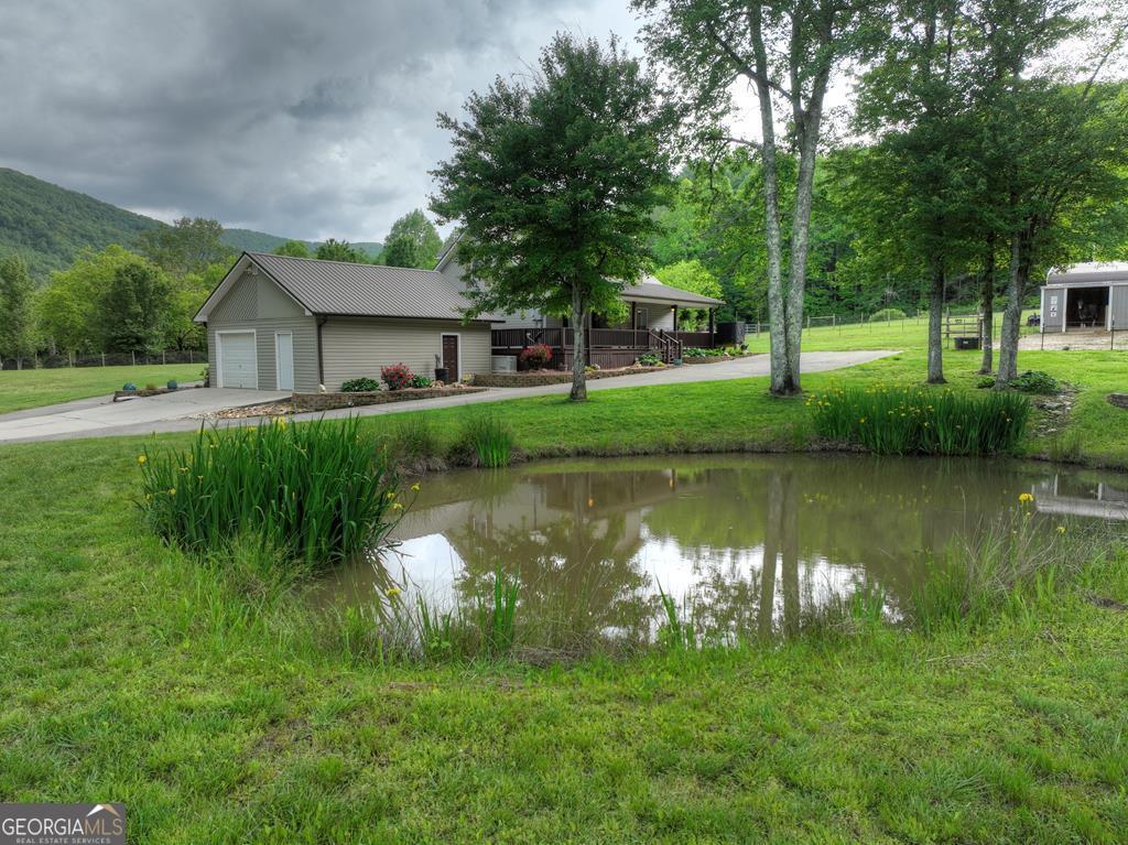 1956 Devils Den Road