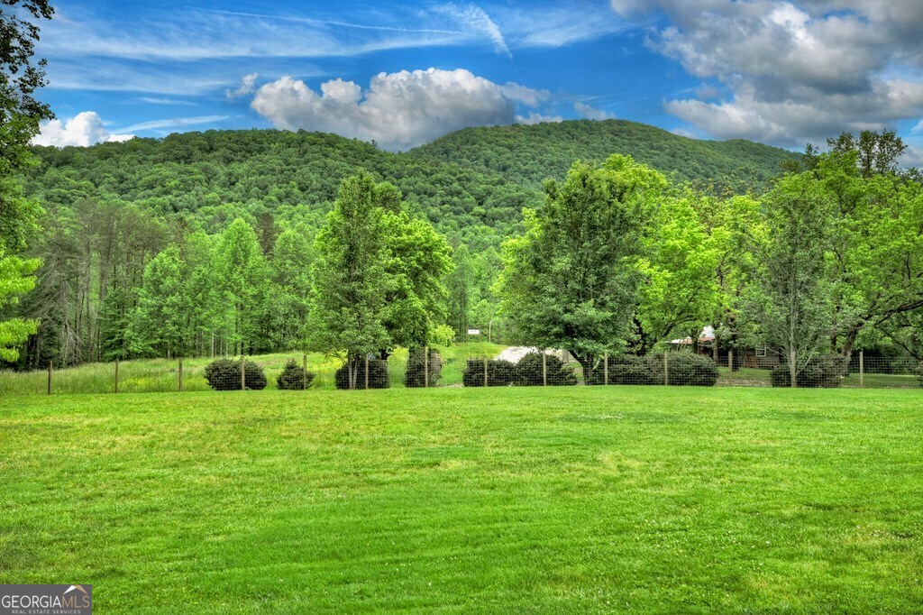 1956 Devils Den Road