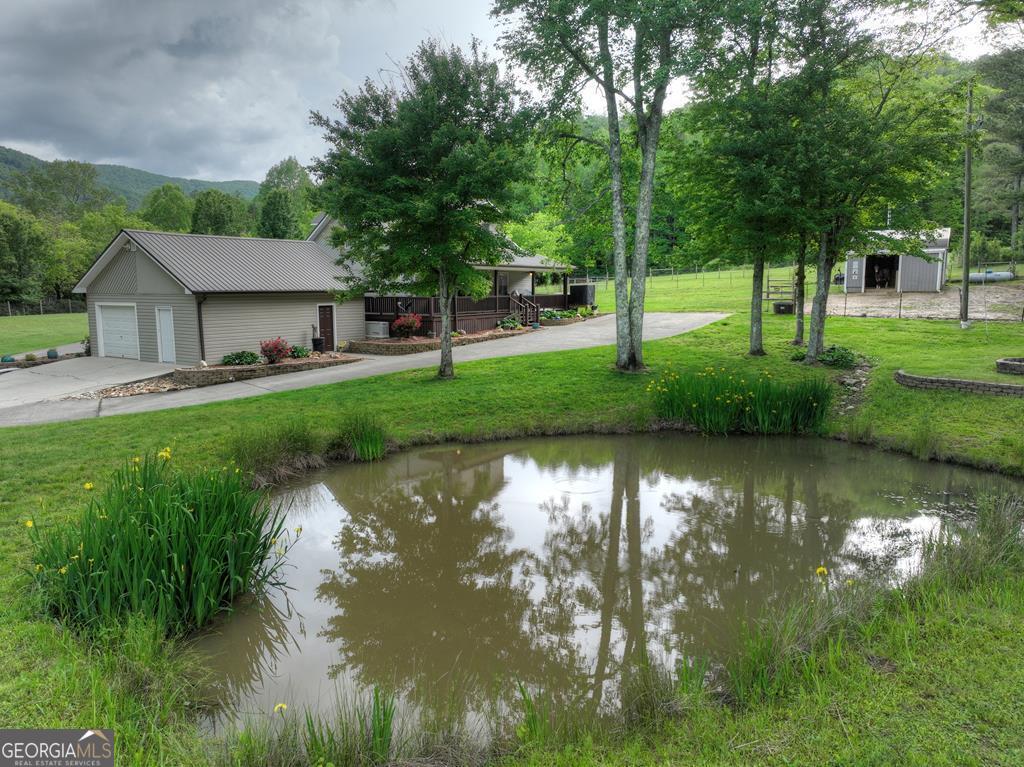 1956 Devils Den Road