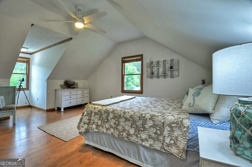 1956 Devils Den Road