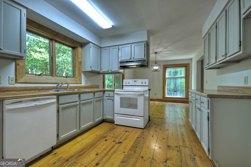 102 Captains Cove