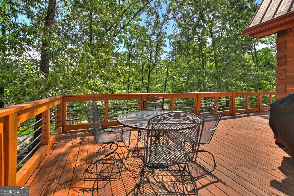 18 Mallard Lane