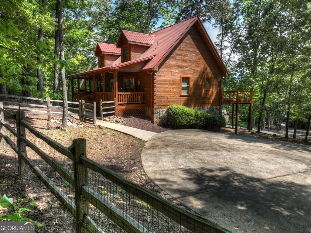 18 Mallard Lane