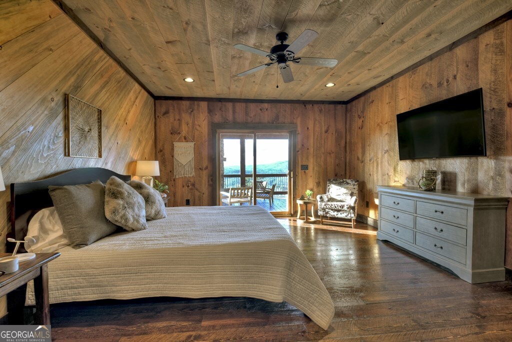 330 Serenity Ridge Lane Lane