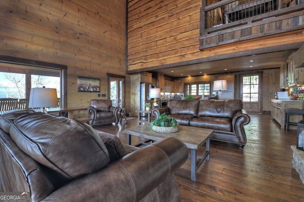 330 Serenity Ridge Lane Lane