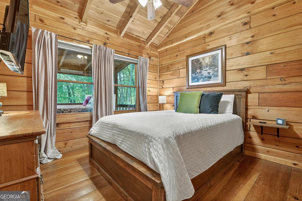 566 Mountain View Circle