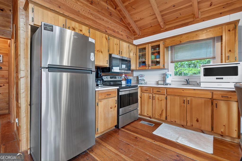 566 Mountain View Circle