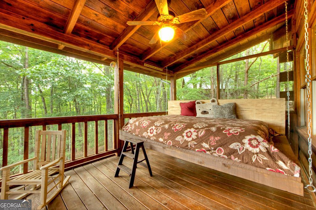 566 Mountain View Circle