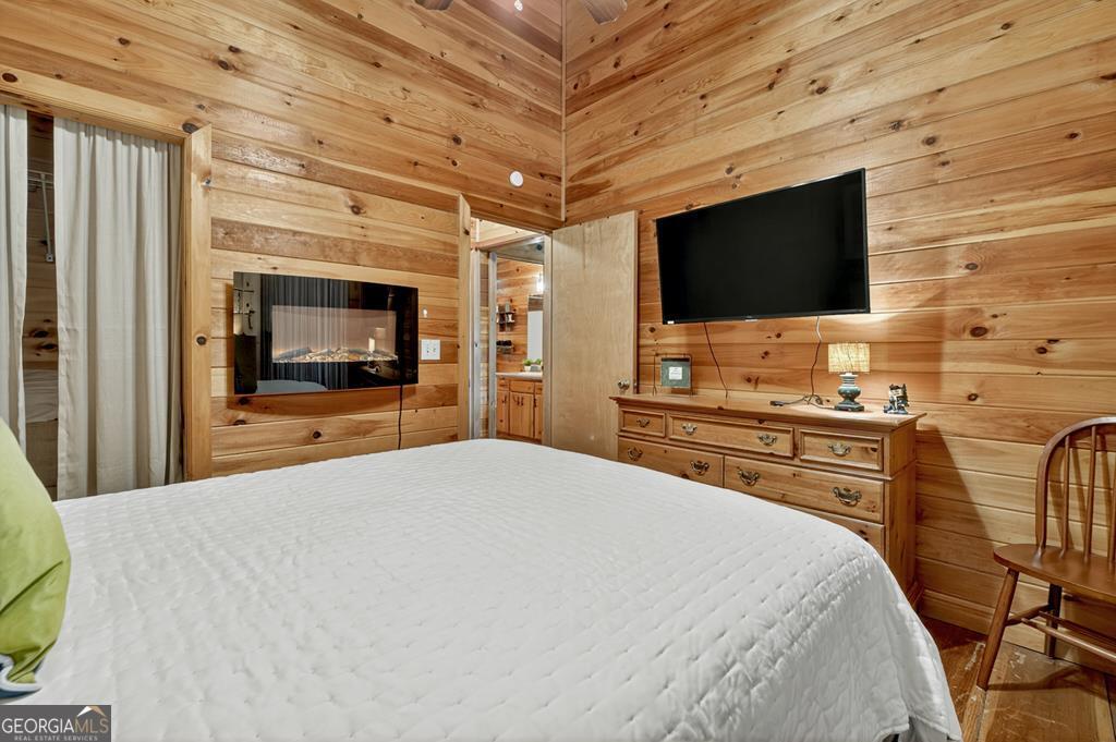 566 Mountain View Circle