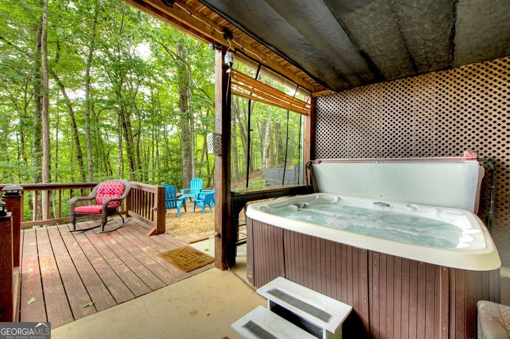 566 Mountain View Circle