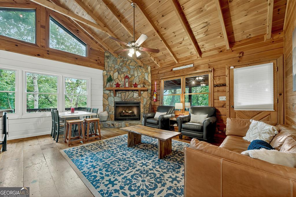 566 Mountain View Circle