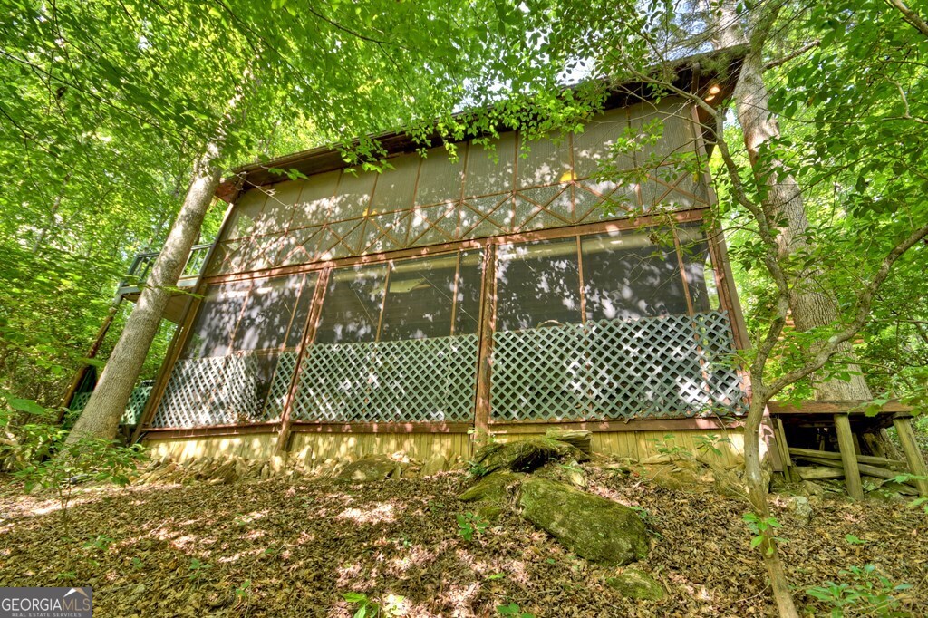 409 Hothouse Lane