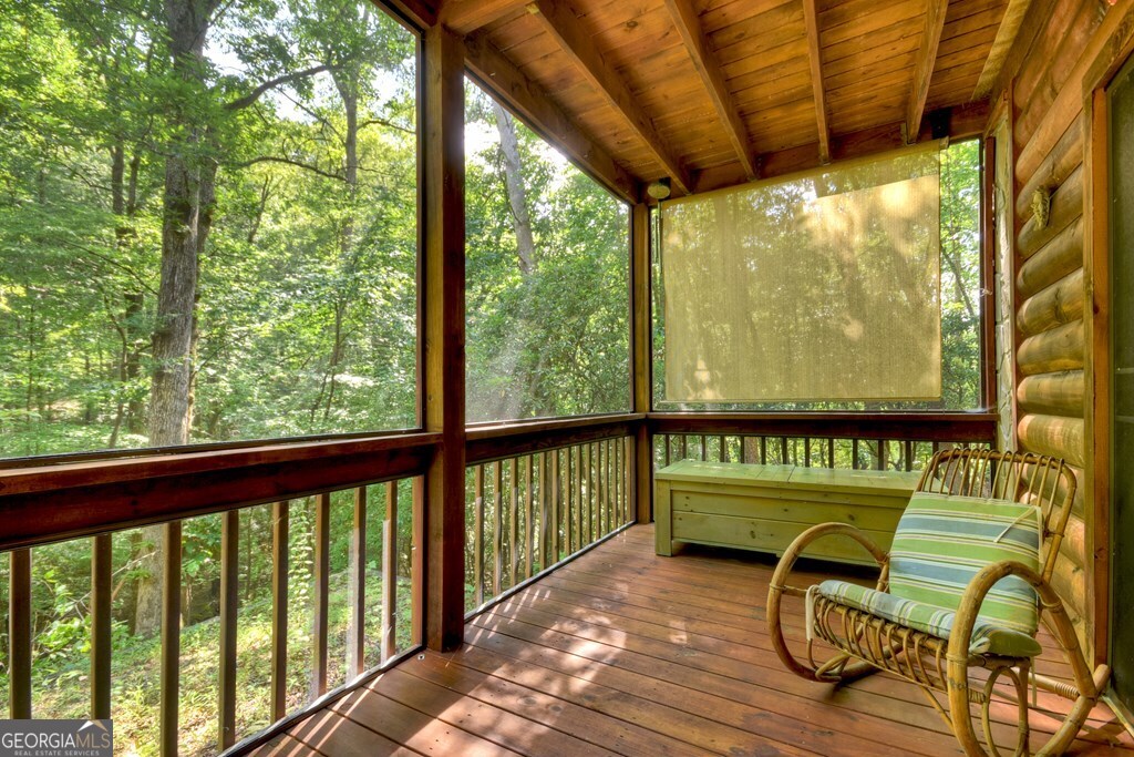 409 Hothouse Lane