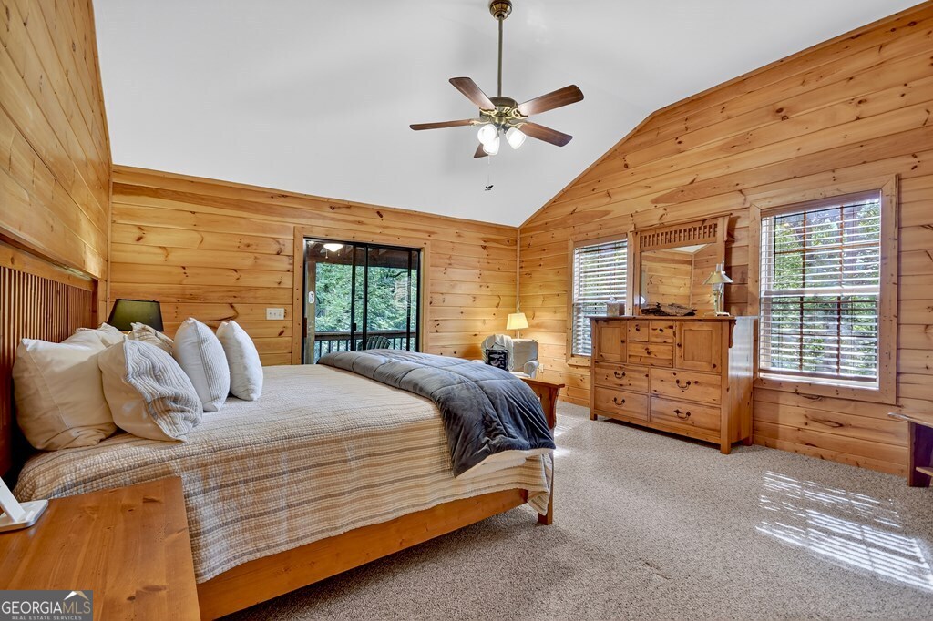 409 Hothouse Lane