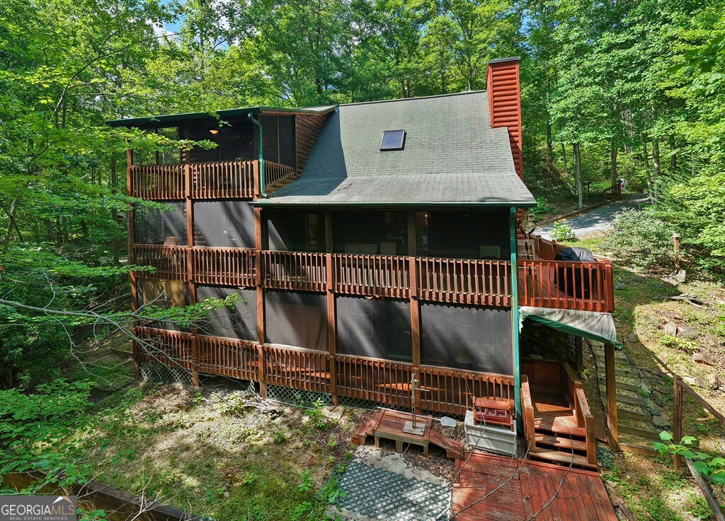 409 Hothouse Lane