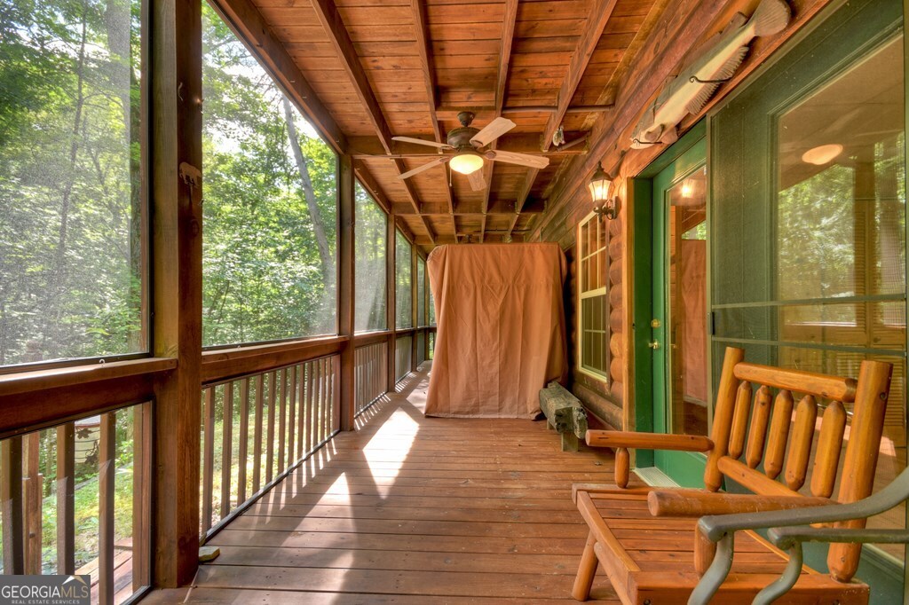409 Hothouse Lane