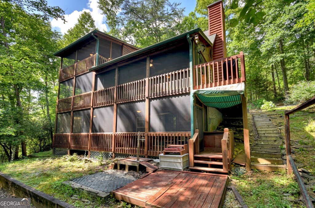 409 Hothouse Lane