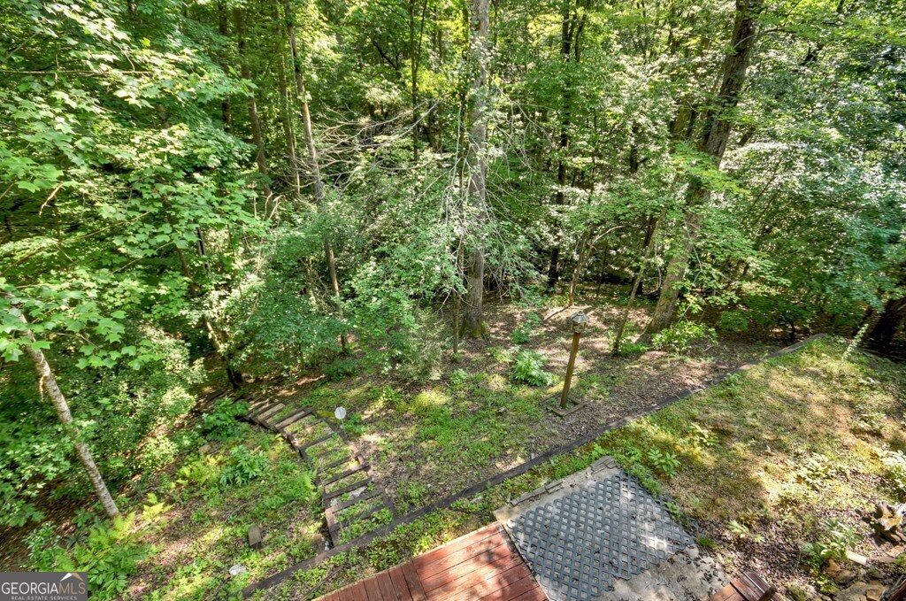 409 Hothouse Lane