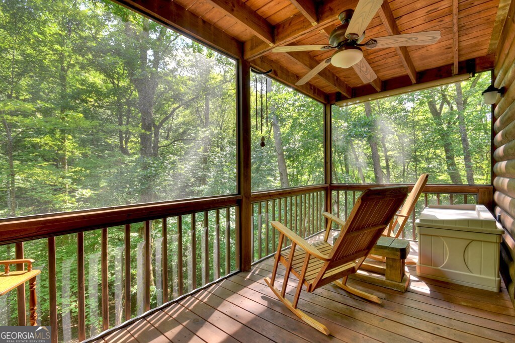 409 Hothouse Lane
