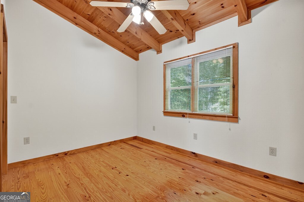 45 Wolf Creek Mountain Rd