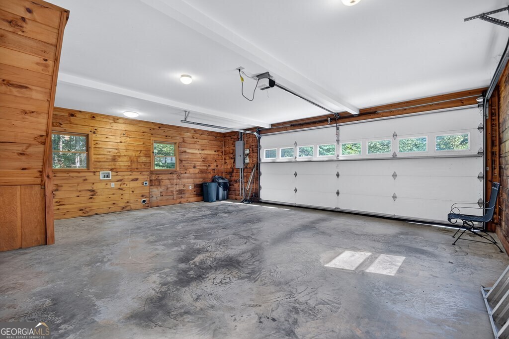 45 Wolf Creek Mountain Rd