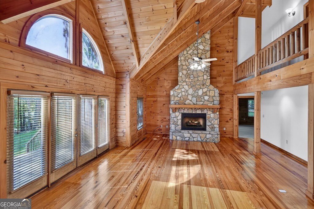 45 Wolf Creek Mountain Rd