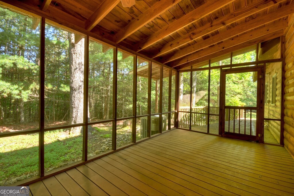 45 Wolf Creek Mountain Rd