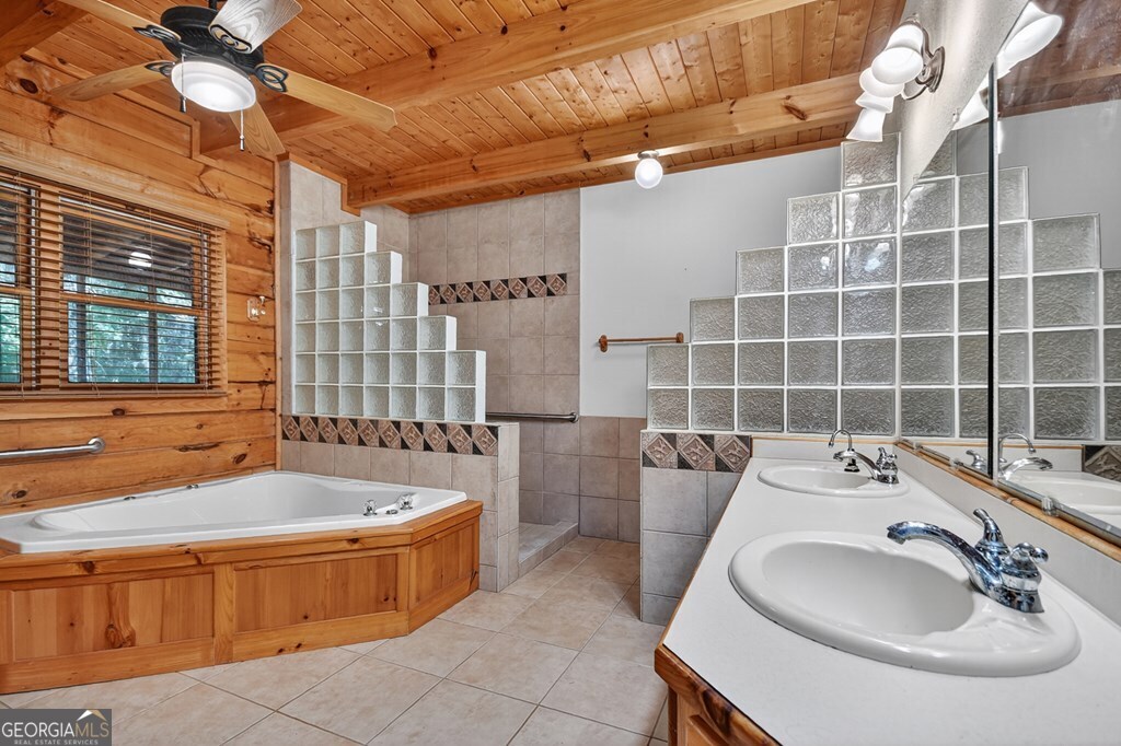 45 Wolf Creek Mountain Rd