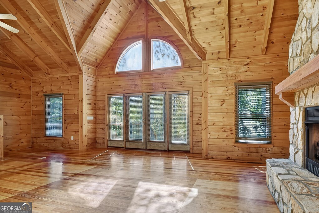 45 Wolf Creek Mountain Rd